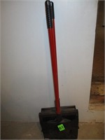 Broom & Dustpan