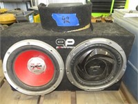 2 Subwoofers, Amplifier & Box Sony 10” Xplod