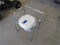 Portable Pot Handicap Stool