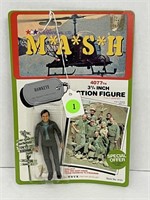 1982 MASH 4077 HAWKEYE ACTION FIGURE - CARDED BY