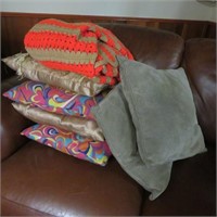 Blankets, Pillows & Afghans