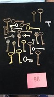 A Lot of Hollowed Tipped Skeleton Keys