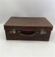 Vintage Suitcase - Mala Vintage