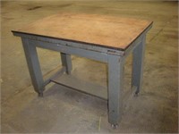 Wooden Work Bench On Wheels  49x31x36 Inches
