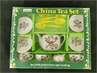Chilton Toys  Children's China Tea Set #3337