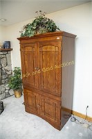 Oak finish mission style entertainment armoire