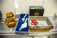 Boyd's bear, Rada cutlery, small baskets