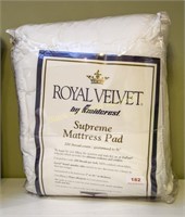 New Fieldcrest Royal Velvet supreme mattress pad