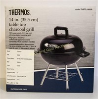 Thermos brand tabletop charcoal grill