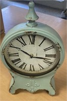 15" Battery Operated Mantle Clock. Not Old