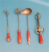 4-Miscellaneous vintage kitchen utensils