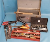 Sears Craftsman tool box w/ miscellaneous