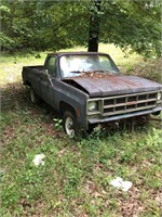 1976 GMC 4x4 was running when parked