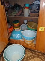 LOWER cupboard Lot - PYREX/ tupperwares etc