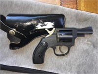 IVER JOHNSON'S  32 CAL REVOLVER