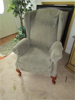 PUSH BACK RECLINER SITTING CHAIR