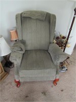 PUSH BACK RECLINER SITTING CHAIR