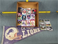 Trading cards with Detroit Lions Flag
