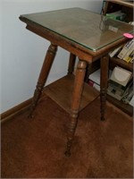 2 TIER GLASS TOP SQUARE TABLE