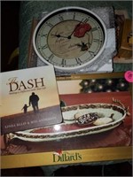 ASSORTMENT OF CLOCK AND TRAY - +
