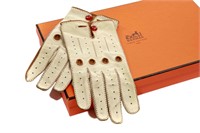 PAIR OF HERMES TAN LEATHER GLOVES