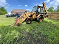 Case 580 C Construction King Backhoe w/Front Loade