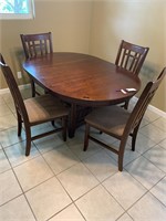 MISSION STYLE TABKE WITH FOUR CHAIRS