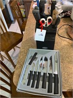 KNIFE BLOCK AND KNIVES