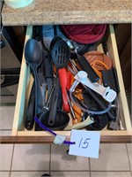 DRAWER OF KITCHEN UTENSILS