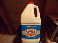 1 Gallon AW32 Hydraulic Oil