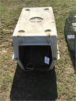 Large dog crate/carrier 33" x 23"W x 26"H