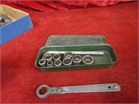 Vintage Hinsdale wrenches w/case.