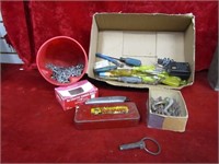 Tomahawk tool box, misc. tools. Screwdrivers.