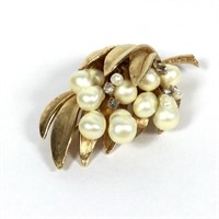 Kramer Pearl and Gold Tone Brooch