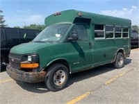 06 Chevrolet G3500 Express  Van GR 8 cyl  Did not