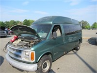 00 Chevrolet Express  Van GR 8 cyl  Started with