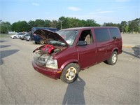05 Chevrolet Astro  Subn RD 6 cyl  Started with