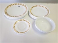 Vintage Corelle Dishes, including (8) 10 1/4"