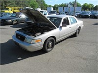 08 Ford Crown Victoria  4DSD GY 8 cyl  Started