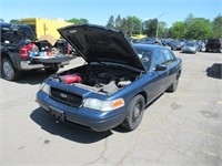 08 Ford Crown Victoria  4DSD BL 8 cyl  Started