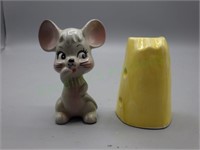Vtg Anthropomorphic Enesco Mouse/Cheese S/P shaker