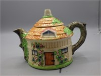 Vtg Handpainted cottage ware teapot w/lid