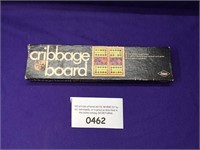CRIBBAGE BOARD  WOOD WITH PEGS SEE PIC