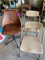 Stool & 2 Collapsing Chairs