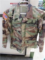 US Army Airbourne Camo Jacket Ladies Small Short