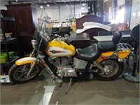 1997 Honda Shadow Spirit bike showing  83,848 kms