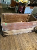 WOODEN CRATE W/ METAL CANDLE HOLDER
