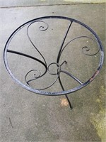Wrought Iron Table 28x29.5D"