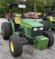 John Deere 5205 SyncReverse Tractor, 4230 hrs