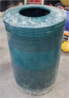 Metal garbage can container